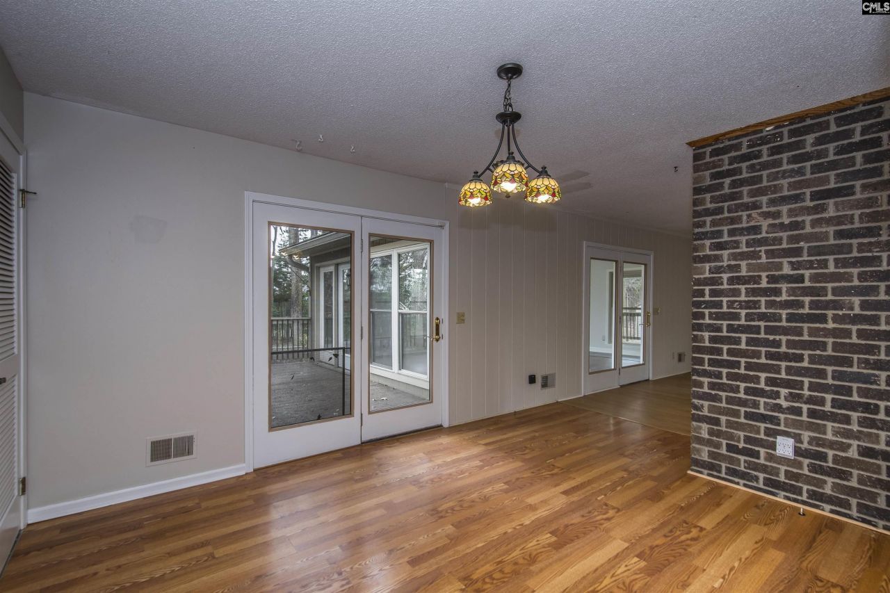 1304 Country Squire Drive Photo 12