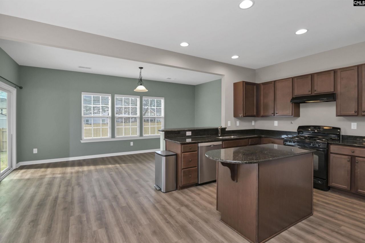 210 Hearthwood Circle  Photo 16