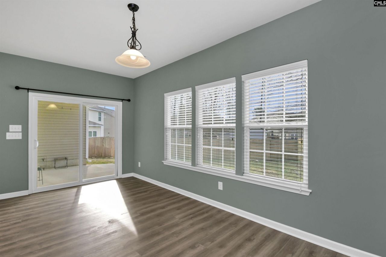 210 Hearthwood Circle Photo 20