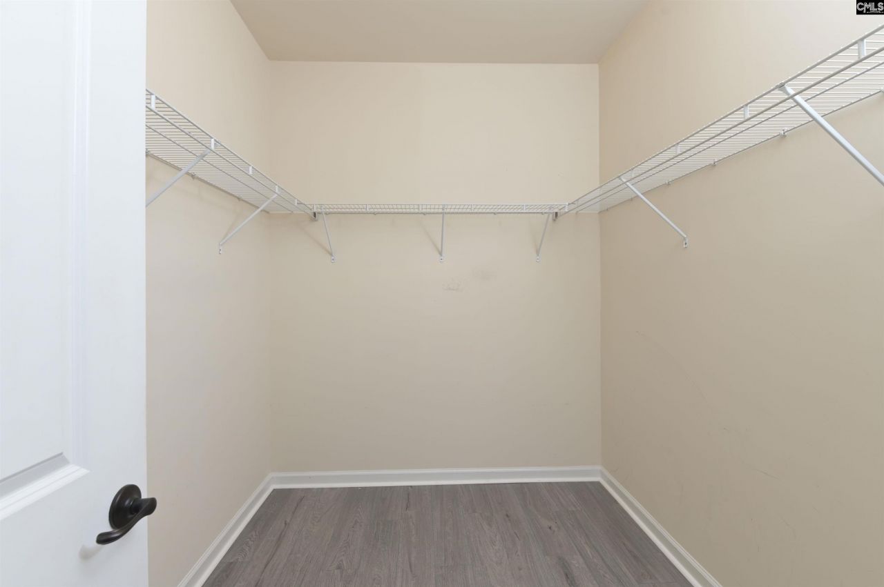 210 Hearthwood Circle Photo 31