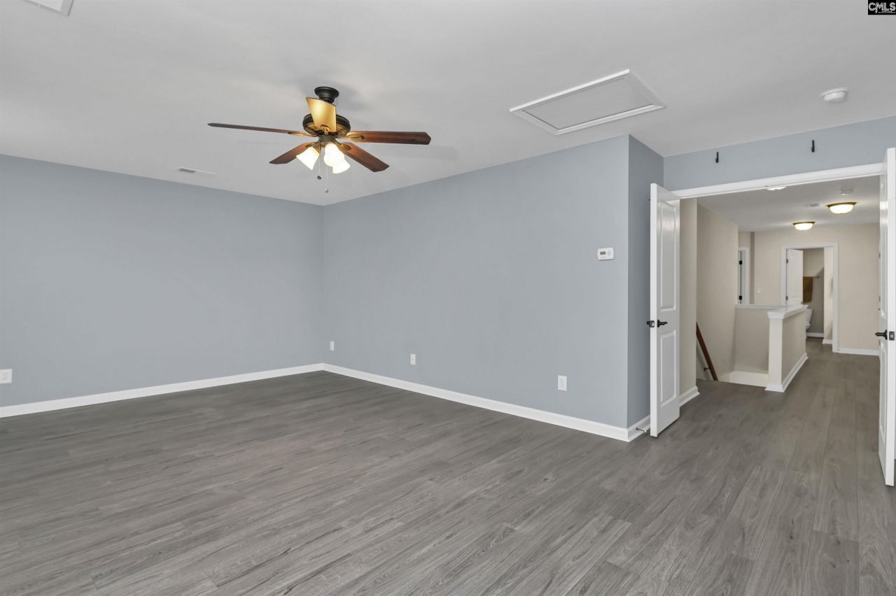 210 Hearthwood Circle Photo 34