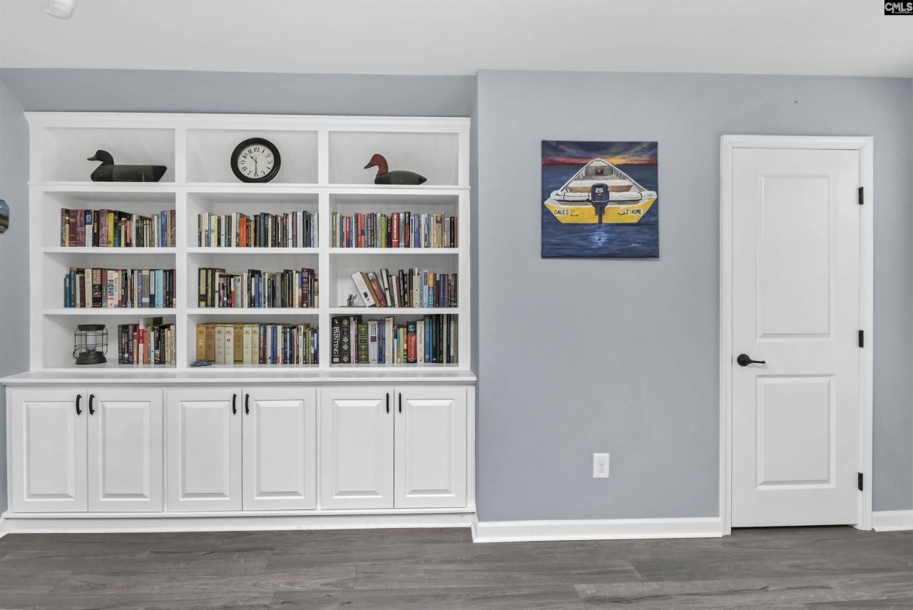 210 Hearthwood Circle  Photo 35