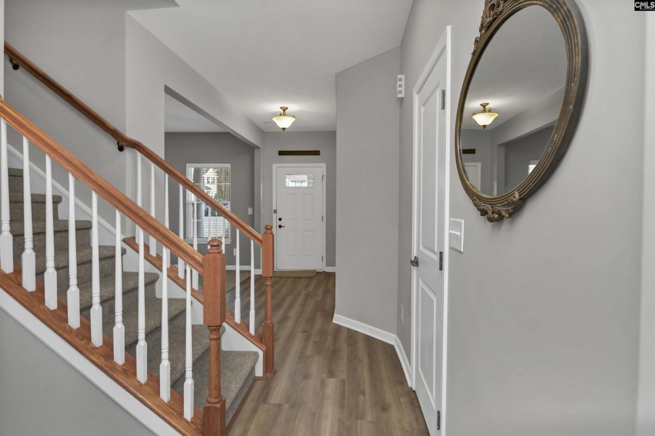 210 Hearthwood Circle Photo 8