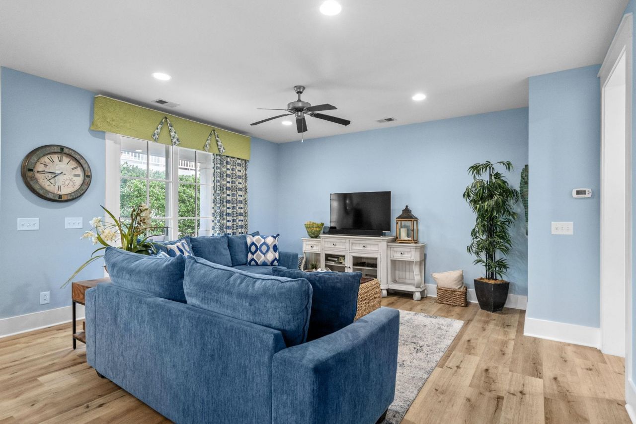 4808 Cantor Ct. Photo 9