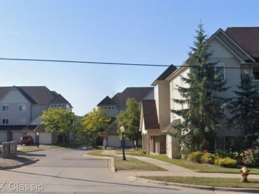 806 Brandon Avenue, Pontiac, MI 48340