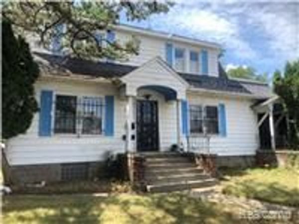 1651 N Chevrolet Avenue, Flint, MI 48504