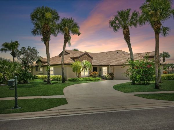 7206 Le Chalet Boulevard, Boynton Beach, FL 33472