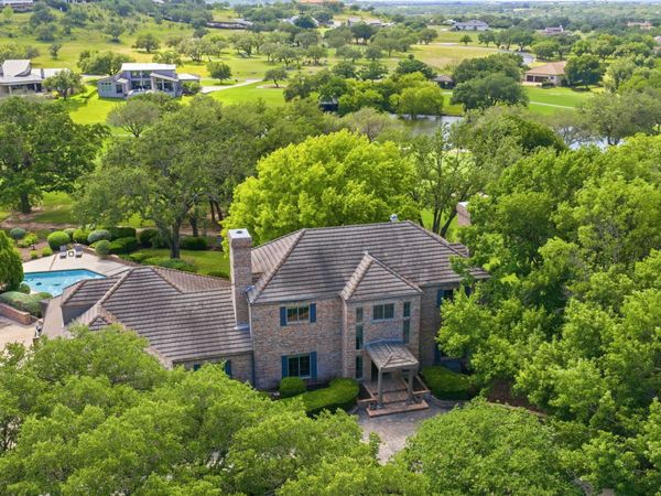 27030 Masters PKWY, Spicewood, TX 78669