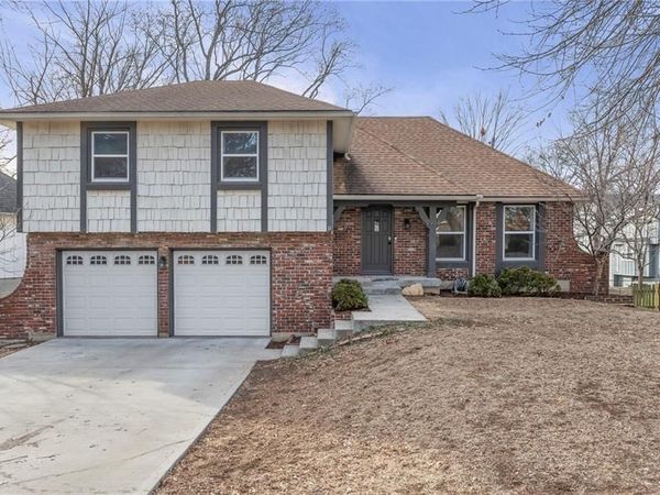 9914 Westgate Lane, Lenexa, KS 66215