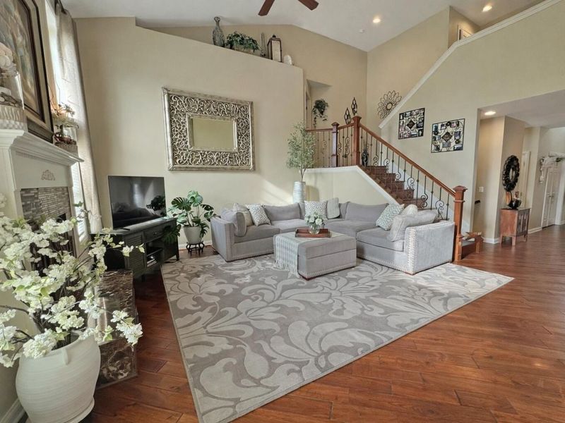 6201 Lampton Pond Drive , Hilliard, OH 43026 Photo 11