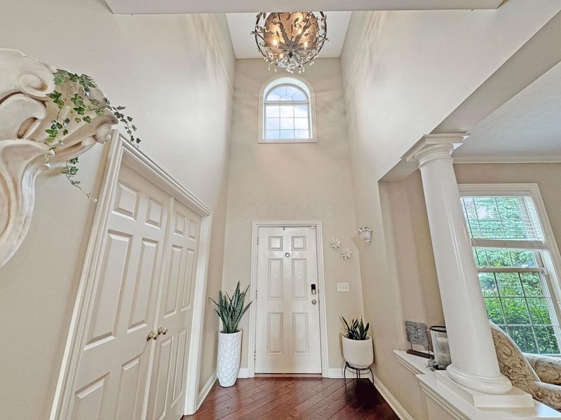 6201 Lampton Pond Drive , Hilliard, OH 43026 Photo 3