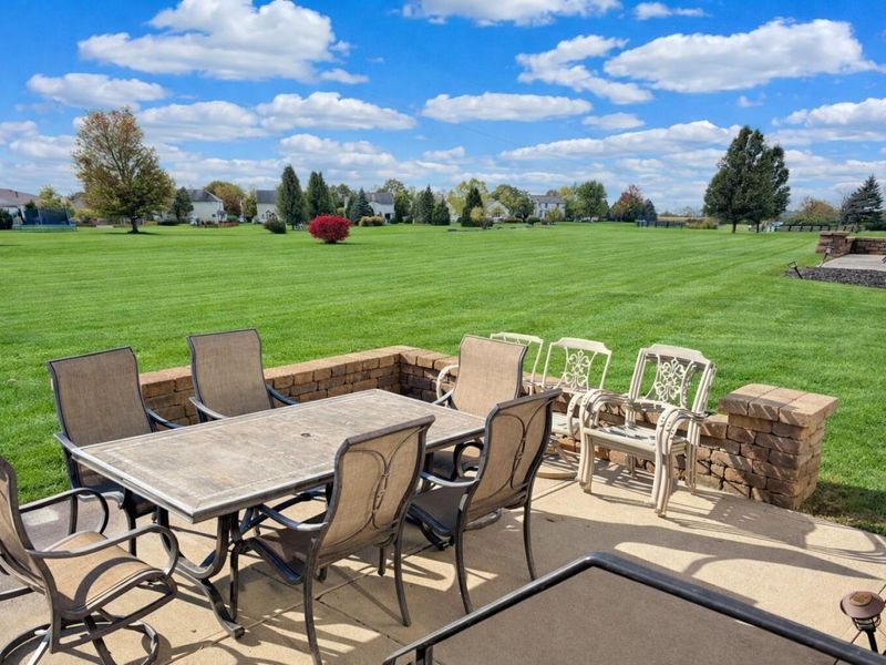 6201 Lampton Pond Drive , Hilliard, OH 43026 Photo 34