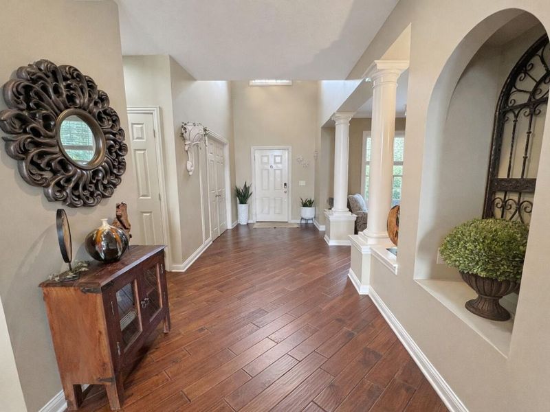 6201 Lampton Pond Drive , Hilliard, OH 43026 Photo 4