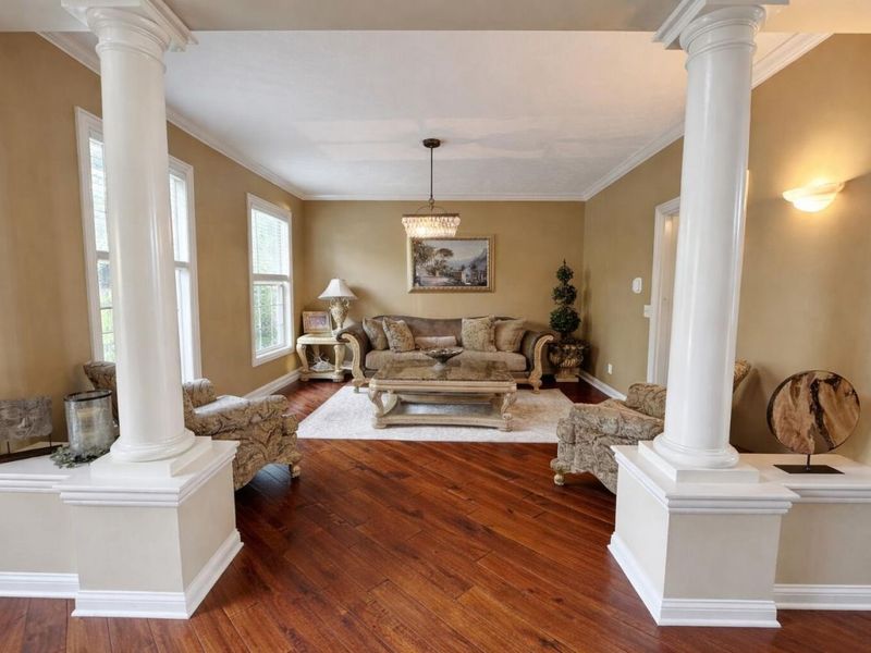 6201 Lampton Pond Drive , Hilliard, OH 43026 Photo 5