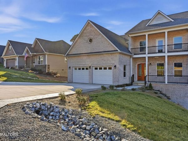 168 Amohi Way, Loudon, TN 37774