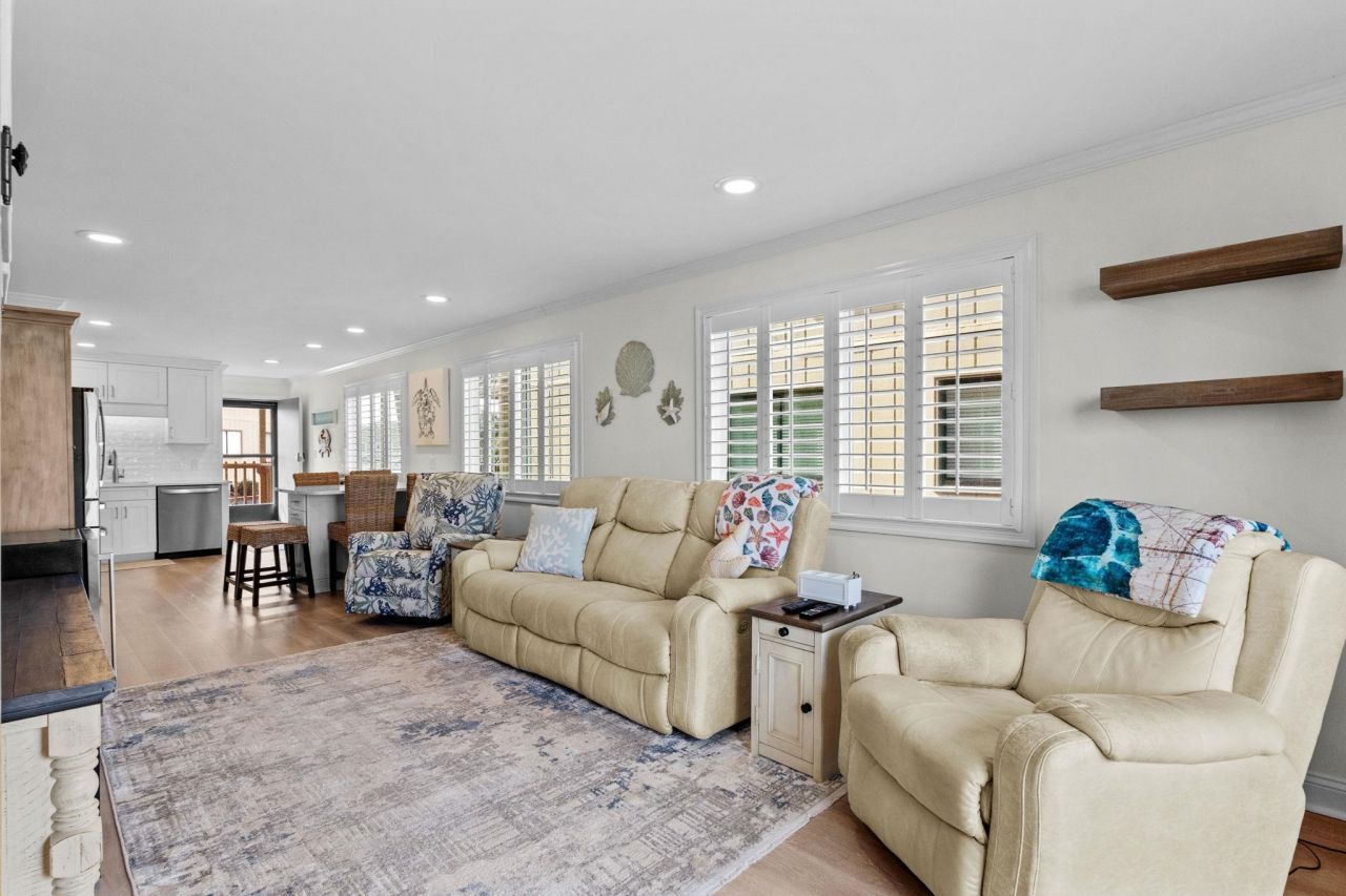 6309 N Ocean Boulevard W  Photo 14