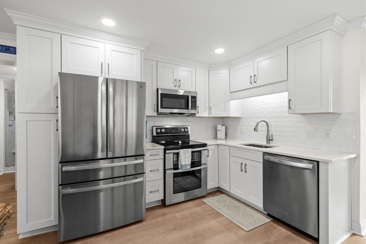 6309 N Ocean Boulevard W  Photo 8