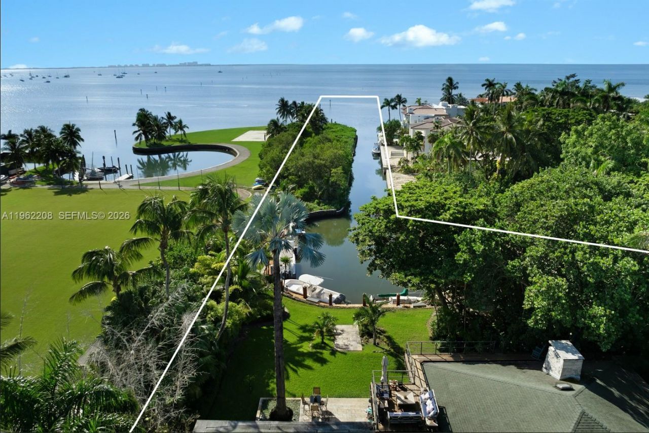 3373 Poinciana Ave , Miami, FL 33133 Photo