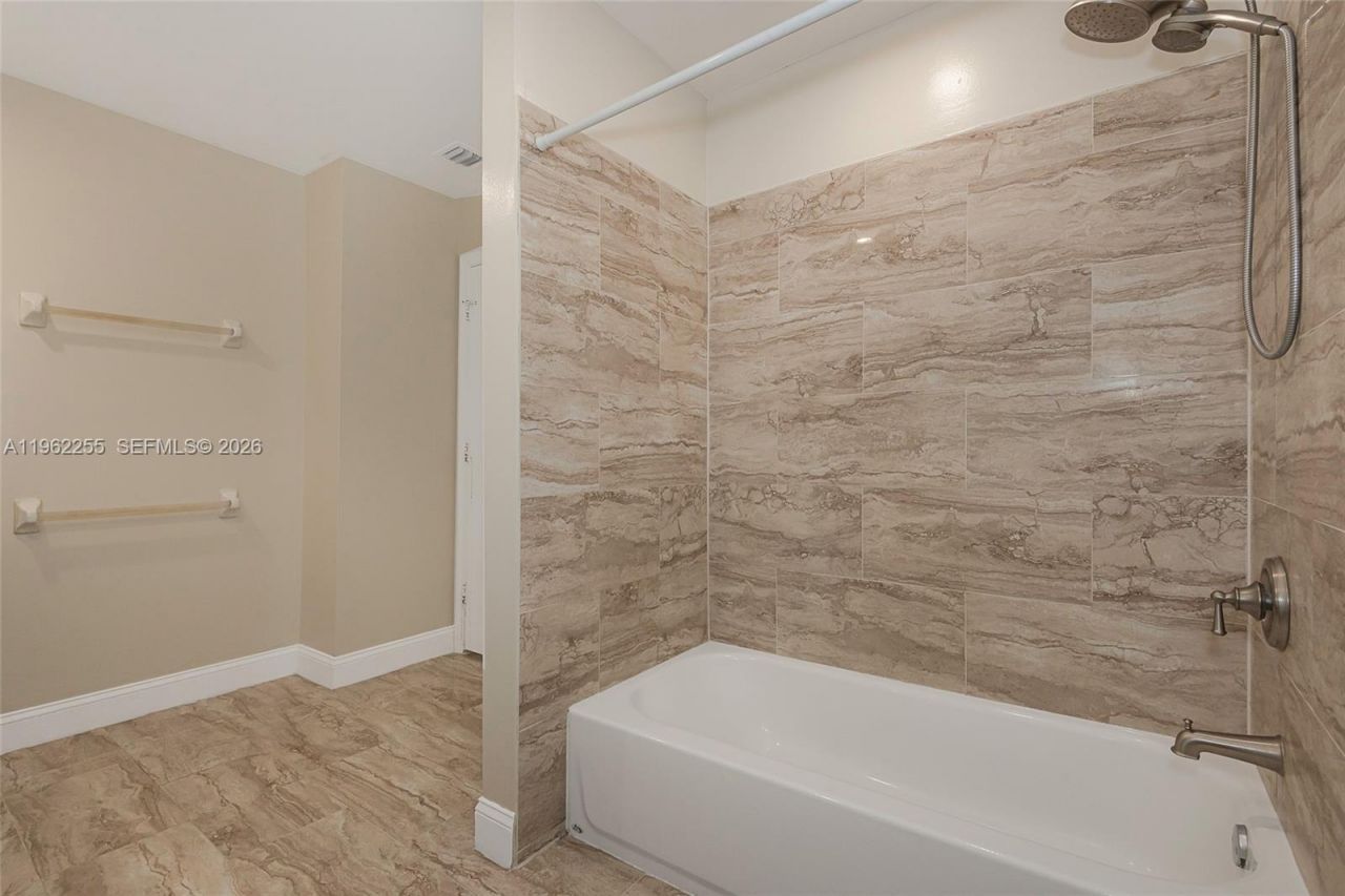 9481 Stanley Ln, Unit 9481, Tamarac, FL 33321 Photo