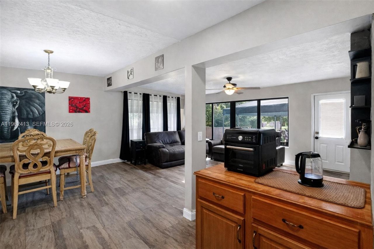 1630 NW 10th St, Homestead, FL 33030 Photo