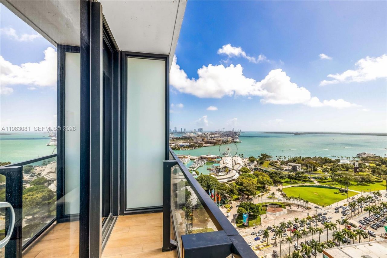 398 NE 5th St, Unit 2116, Miami, FL 33132 Photo