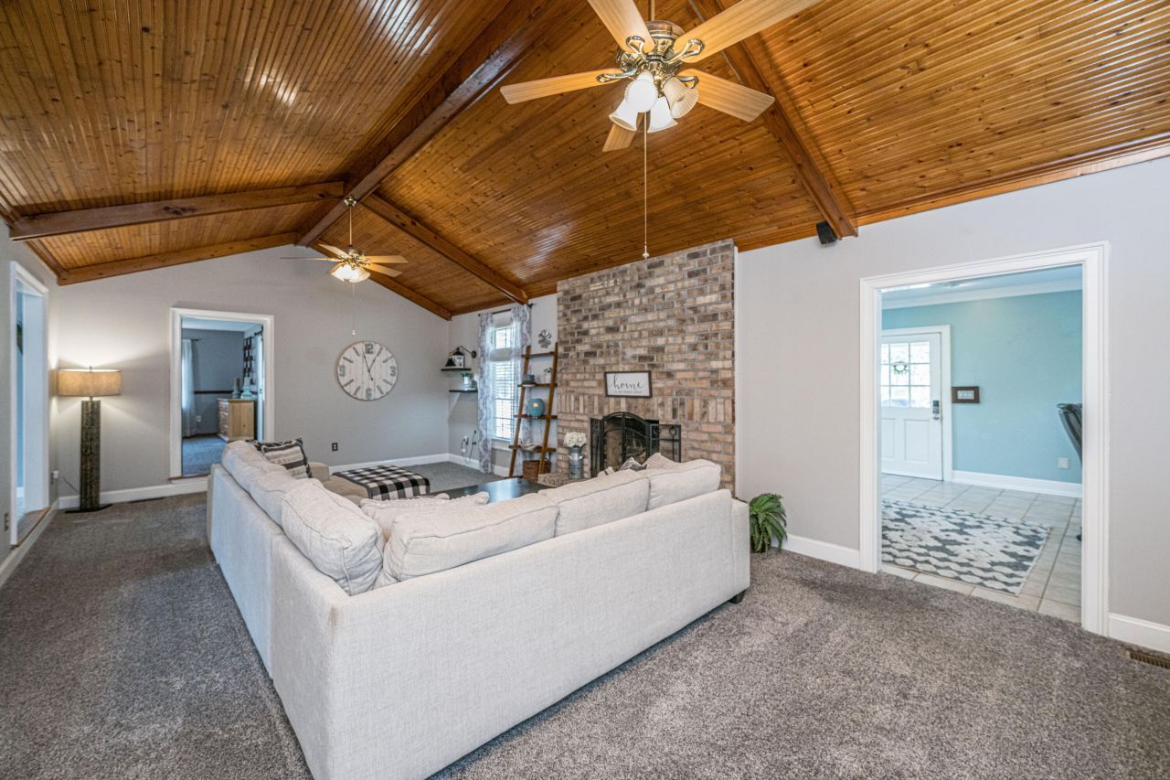 200 Duxback Lane Photo 22