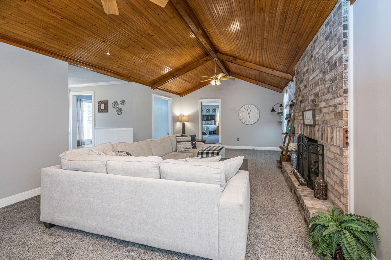 200 Duxback Lane Photo 23