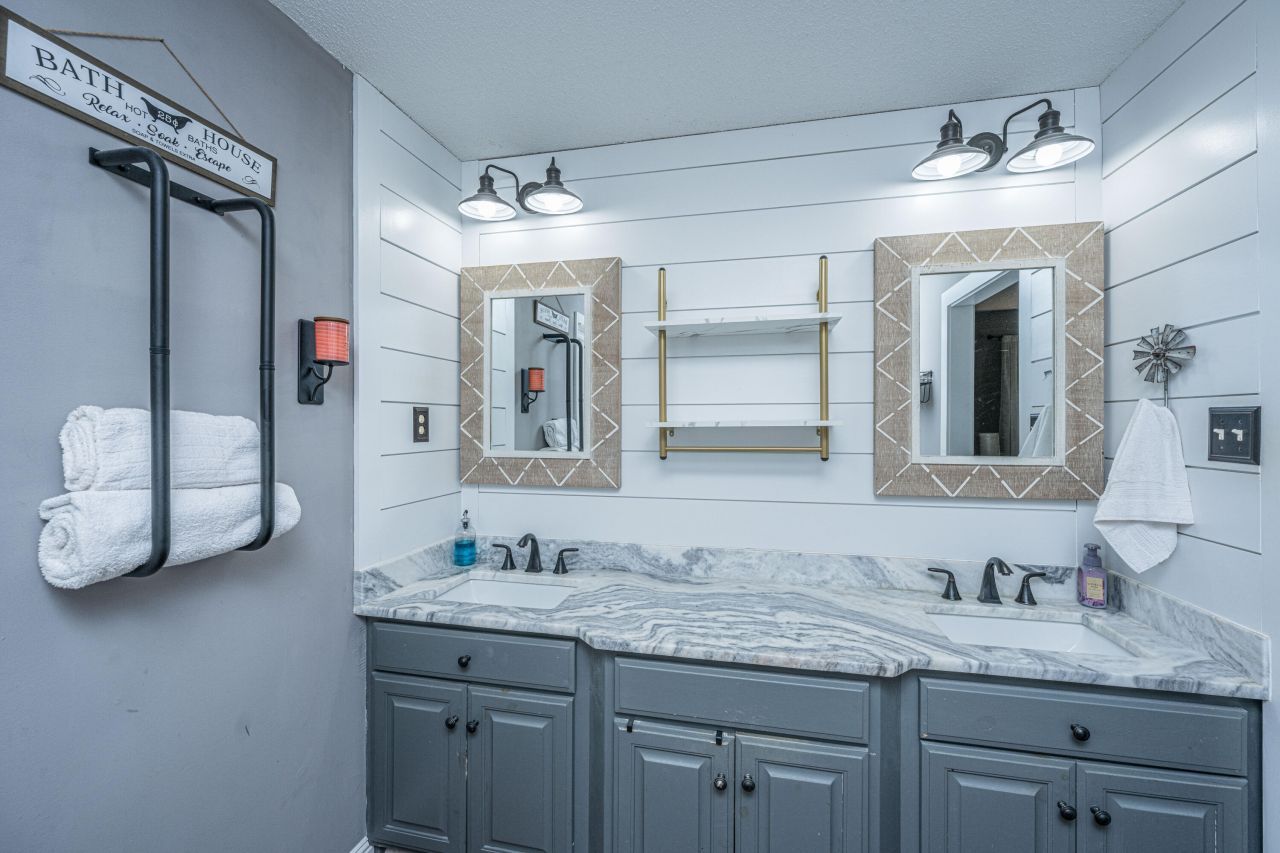 200 Duxback Lane Photo 34