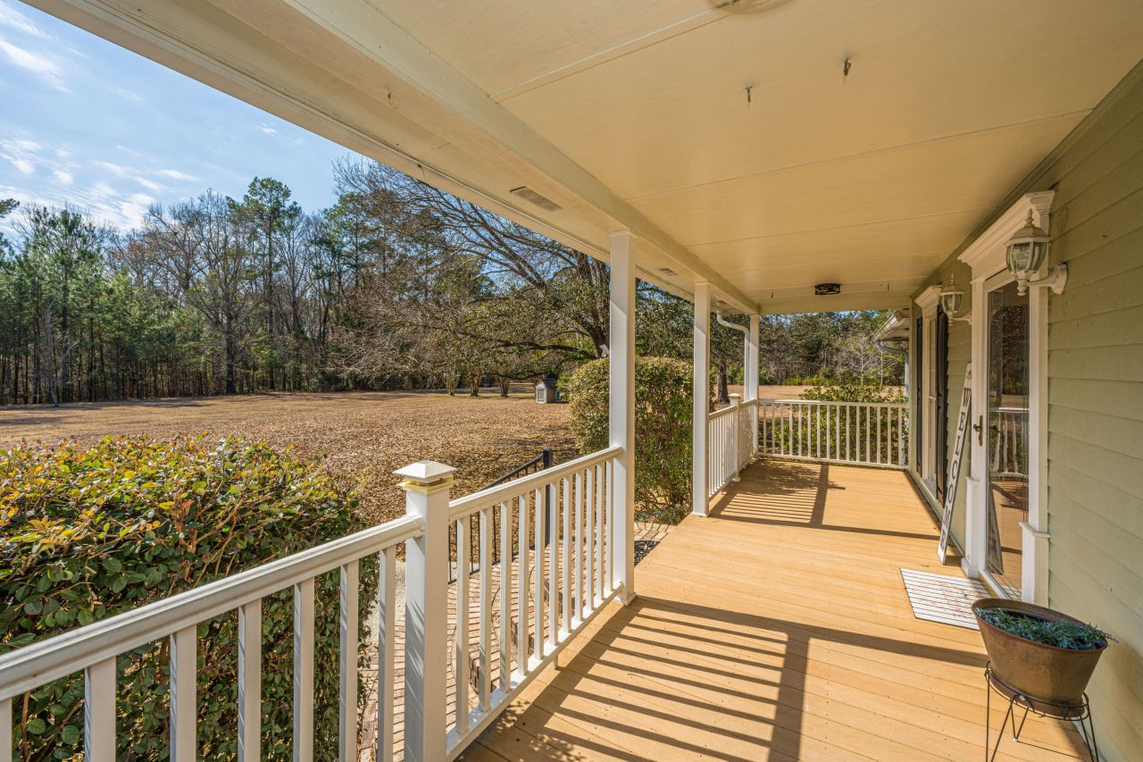 200 Duxback Lane Photo 9