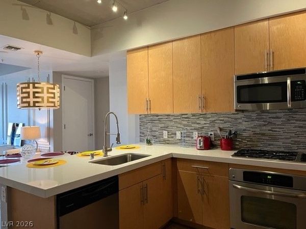 353 E Bonneville Avenue, Unit 571, Las Vegas, NV 89101