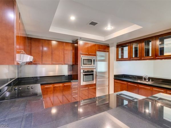 2700 Las Vegas Boulevard, Unit 2109, Las Vegas, NV 89109