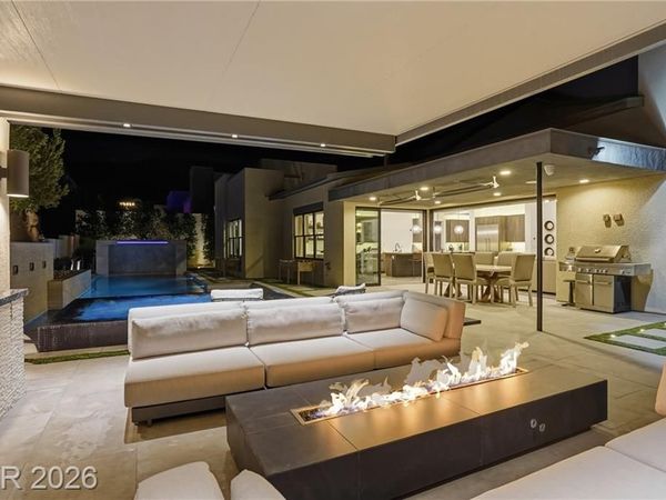 2211 Overlook Canyon Lane, Henderson, NV 89052