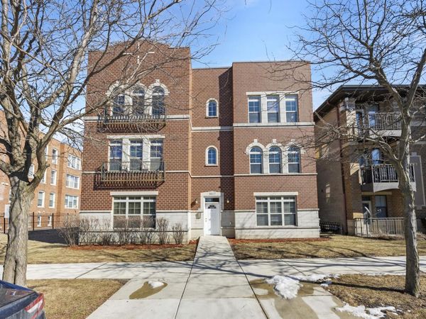 3817 S Ellis Avenue, Unit 101, Chicago, IL 60653