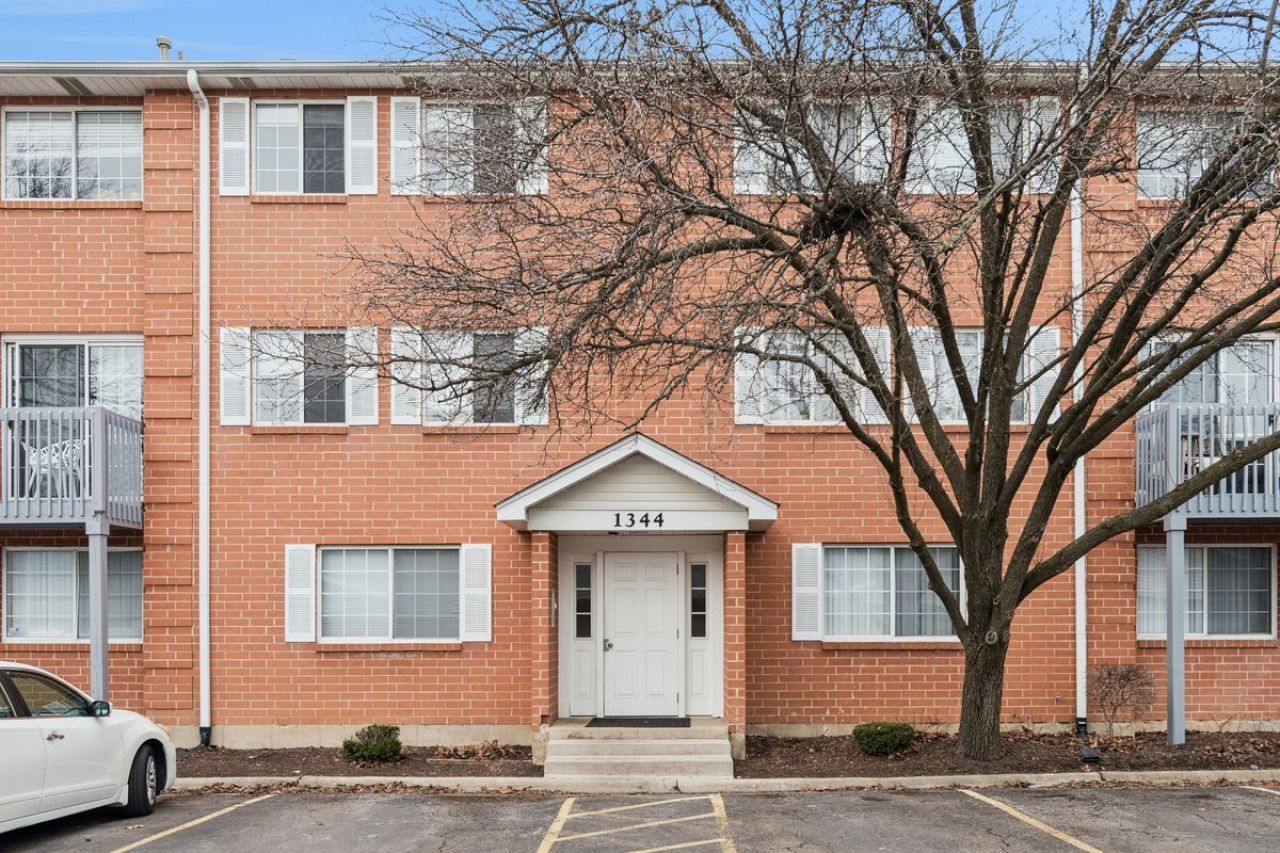 1344 S Lorraine Road, Unit C, Wheaton, IL 60189 Main Photo