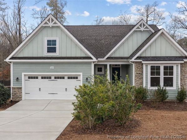 220 Parrish Lane, Carthage, NC 28327
