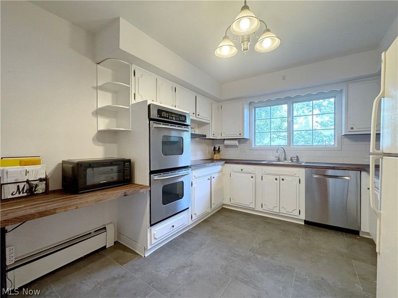 1333 Clearview Road, Lyndhurst, OH 44124 Photo 5