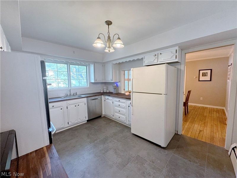 1333 Clearview Road, Lyndhurst, OH 44124 Photo 6