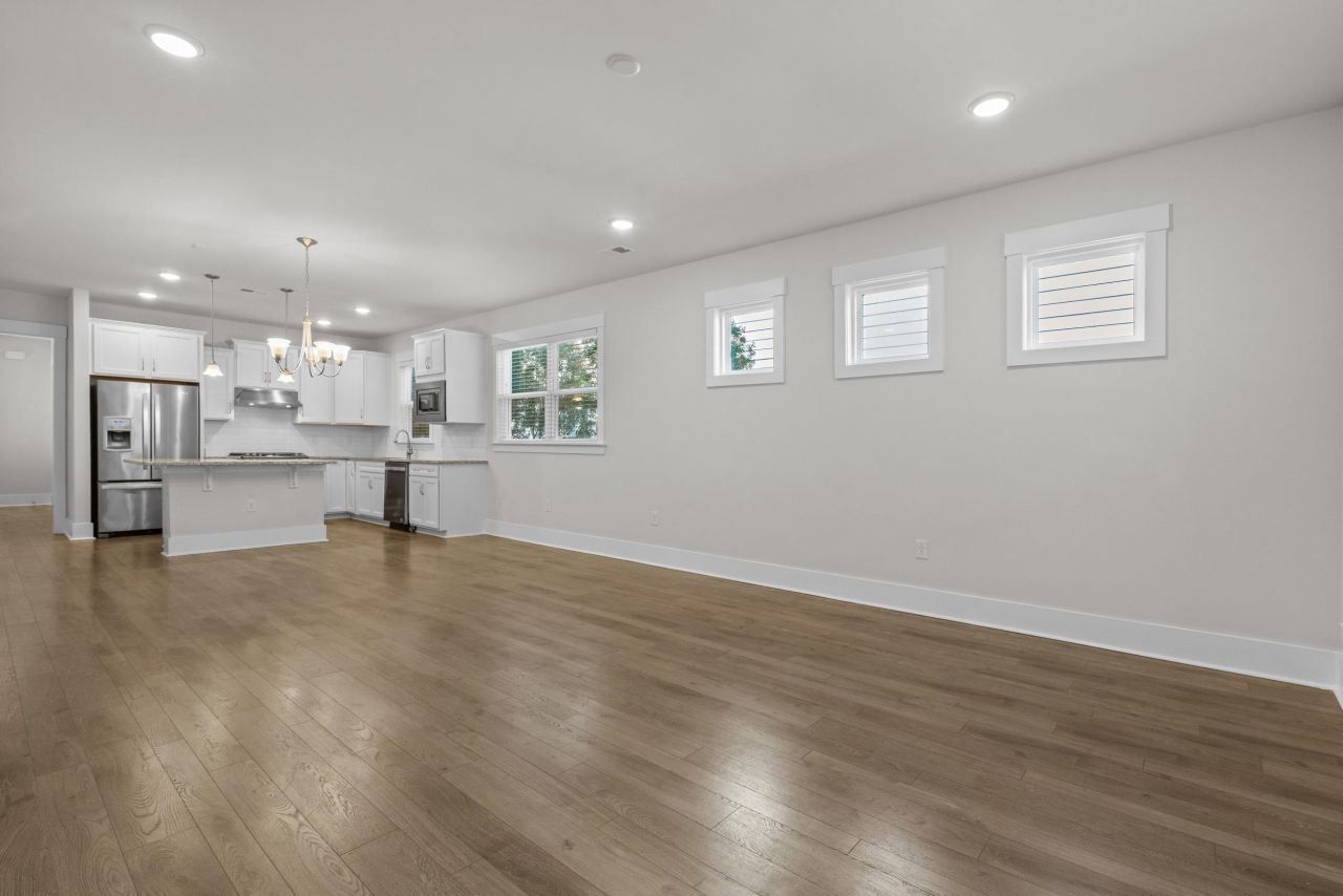 6095 Tramonto St. Photo 19