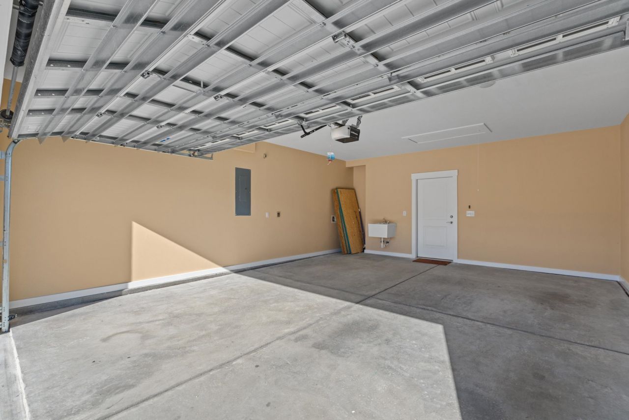 6095 Tramonto St. Photo 44