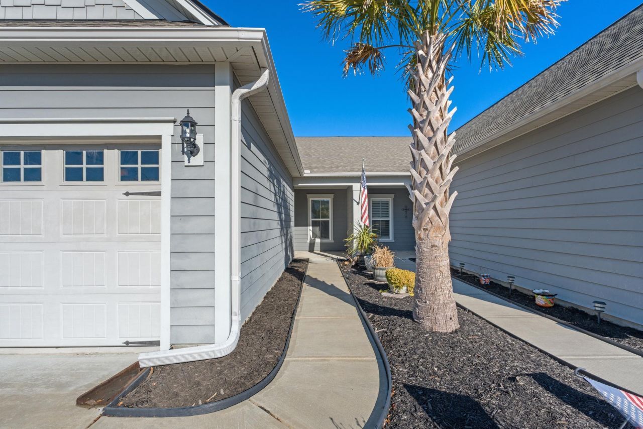 6095 Tramonto St. Photo 9