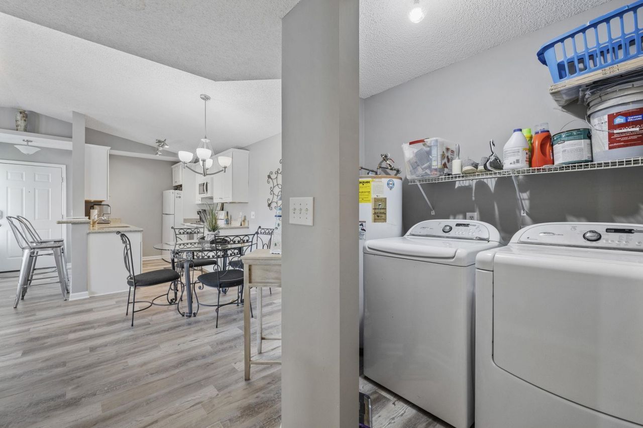 2265 Huntingdon Dr. Photo 13