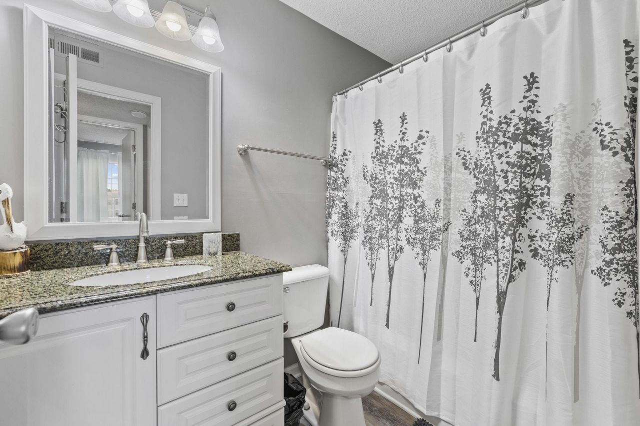 2265 Huntingdon Dr. Photo 14