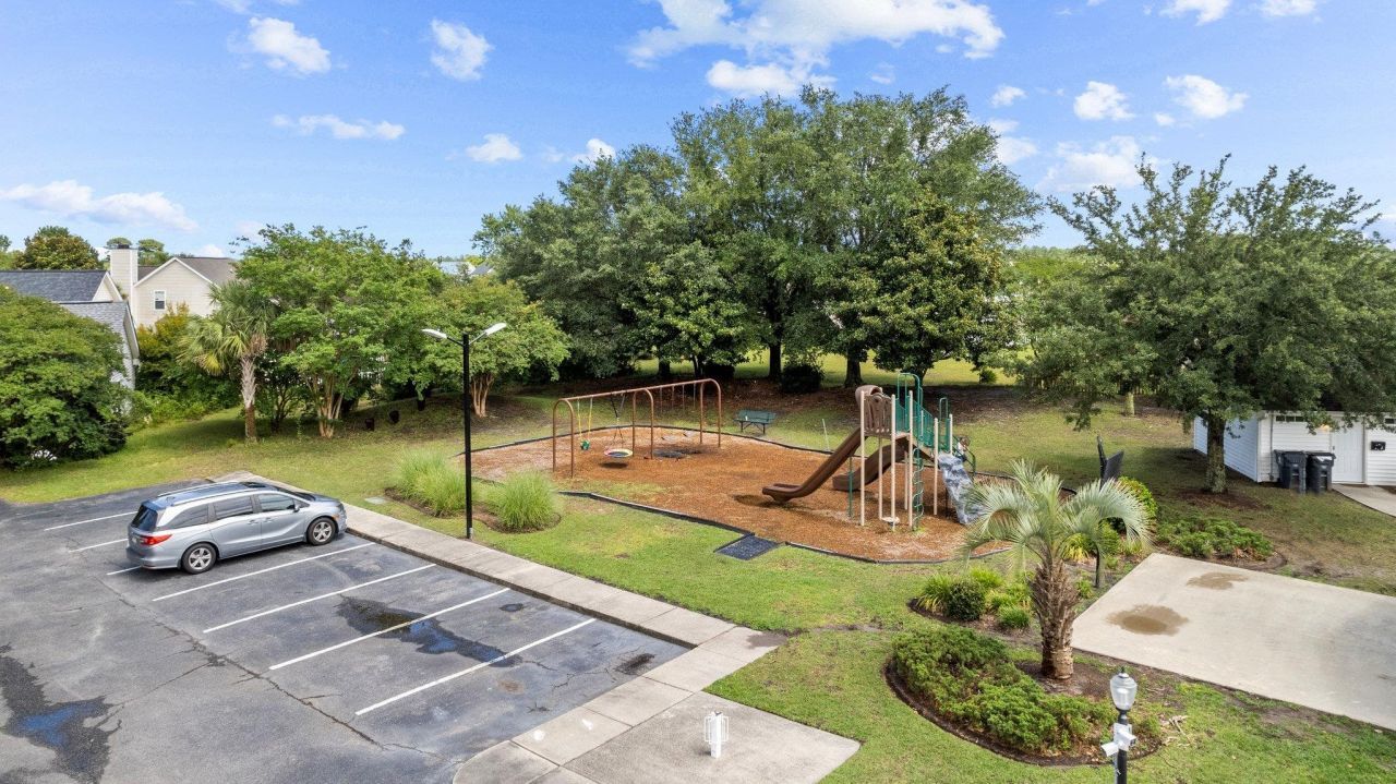 2265 Huntingdon Dr. Photo 35