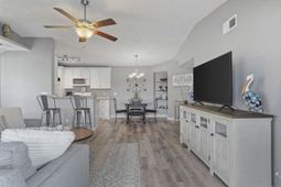 2265 Huntingdon Dr. photo 4