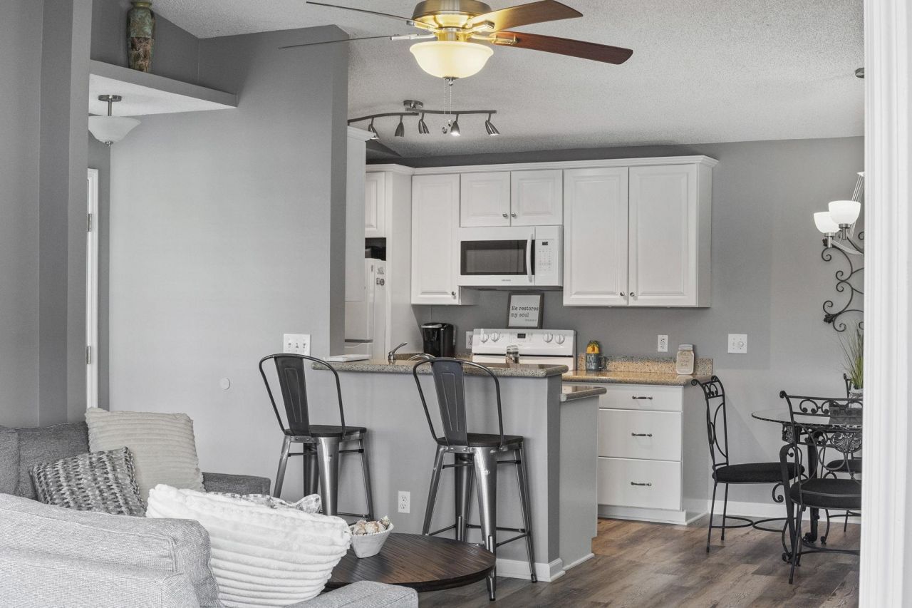 2265 Huntingdon Dr. Photo 9