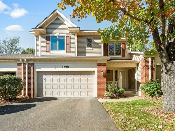 1598 Summit Shores Circle, Burnsville, MN 55306