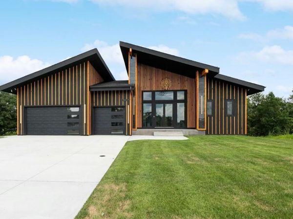 18663 Ogden Circle NW, Elk River, MN 55330