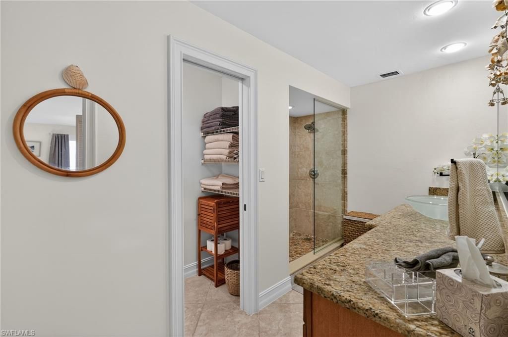 523 Club Side Dr, Unit 2-523, Naples, FL 34110 Photo