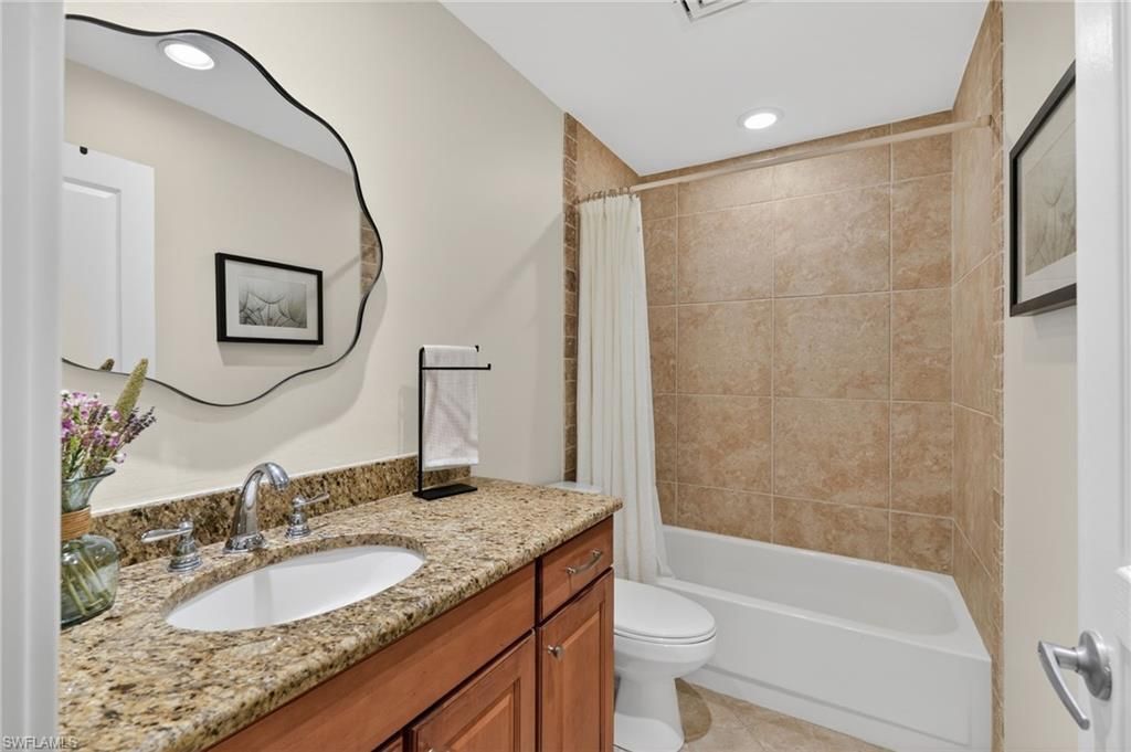 523 Club Side Dr, Unit 2-523, Naples, FL 34110 Photo
