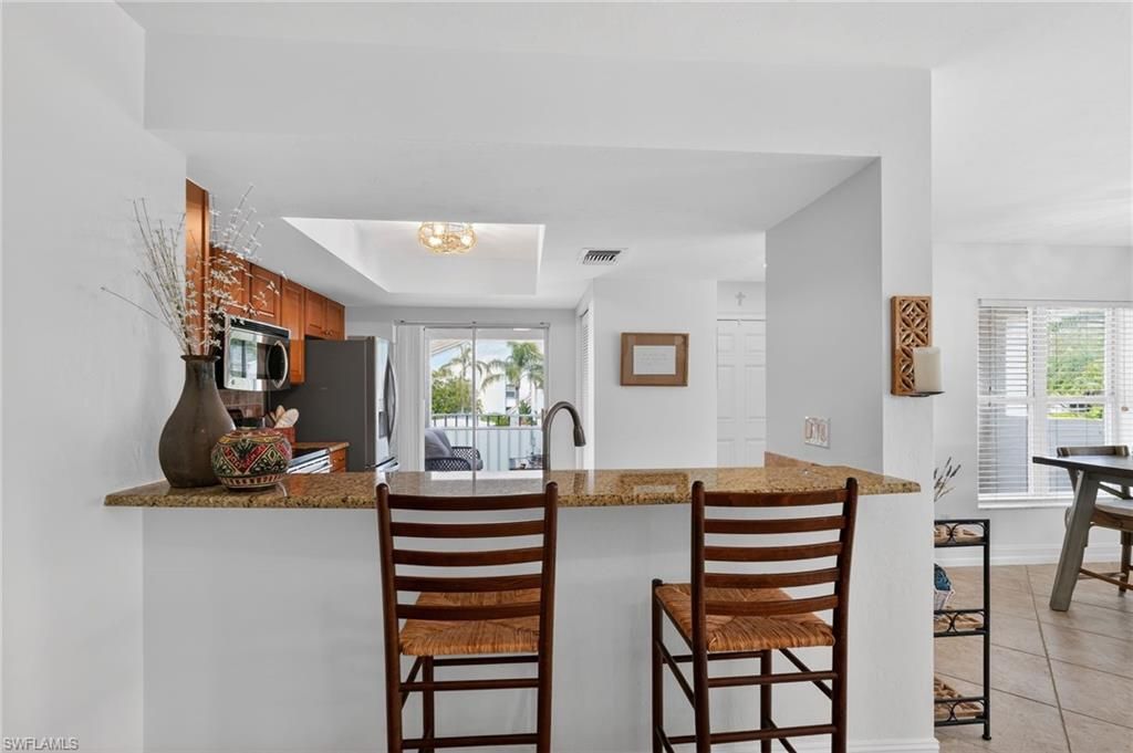 523 Club Side Dr, Unit 2-523, Naples, FL 34110 Photo